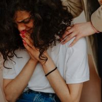 Chantagem emocional: como lidar e se livrar de quem te prejudica